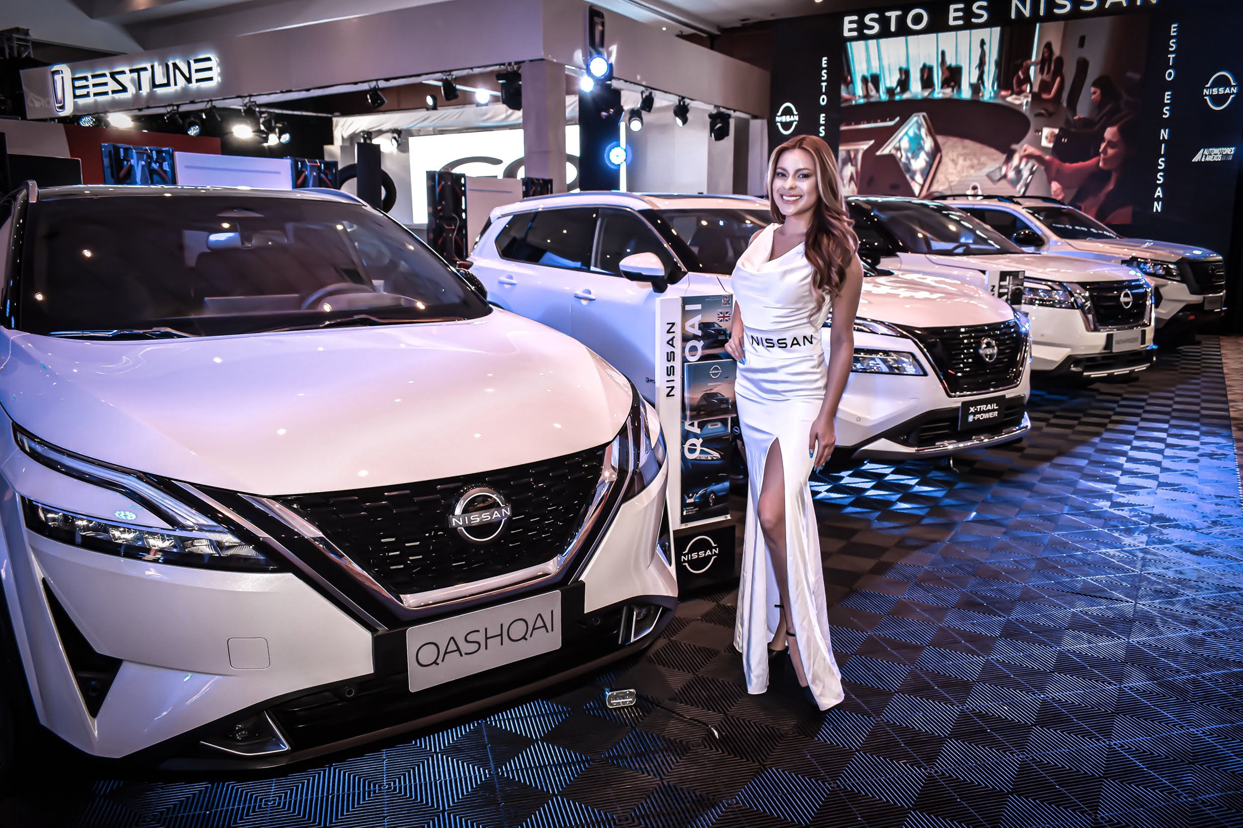 Nissan presentó toda su gama en el Expo Auto Show de Cuenca Revista